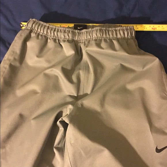 Nike storm-fit golf rain suit (small). - Picture 3 of 6